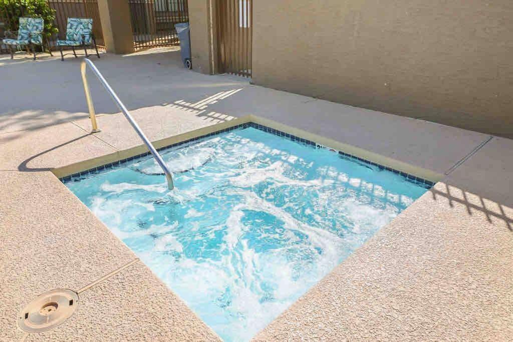 The Cool Cactus Condo With Pool And Jacuzzi テンピ エクステリア 写真