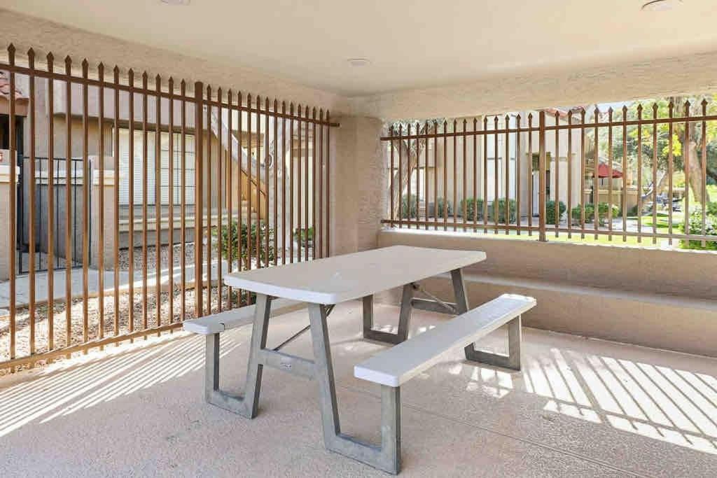 The Cool Cactus Condo With Pool And Jacuzzi テンピ エクステリア 写真
